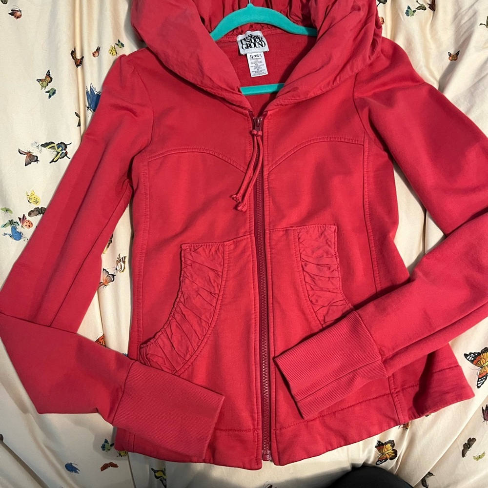 Short Cloak Hoodie Lipstick EUC XS - Picture 5 of 6